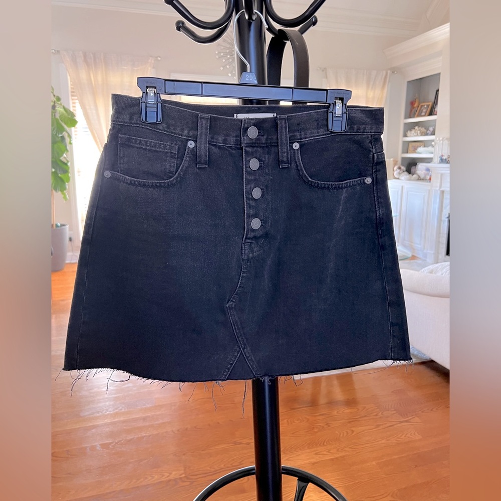 Madewell denim skirt size 28